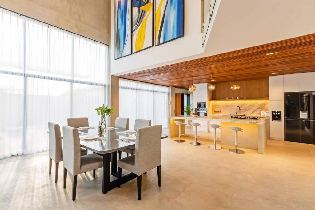 Manresa Villa Bali 4 Чангу Экстерьер фото