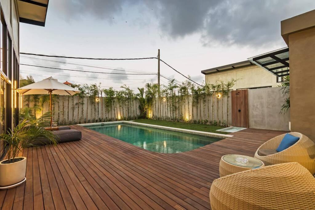 Manresa Villa Bali 4 Чангу Экстерьер фото